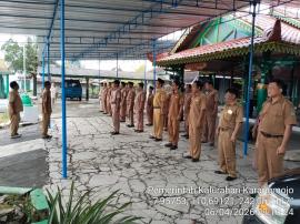 KORDINASI RUTIN DAN APEL  HARI SENIN DI KALURAHAN KARANGMOJO